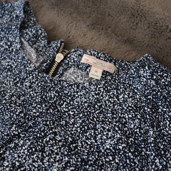 2/$30 Gap Pepper Dark Blue Peplum Top - Picture 4 of 8
